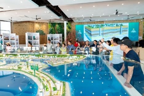 Đón hàng vạn lượt khách trong 10 ngày: Cần Giờ “đổi vai” thành trung tâm sôi động mới của TP.HCM