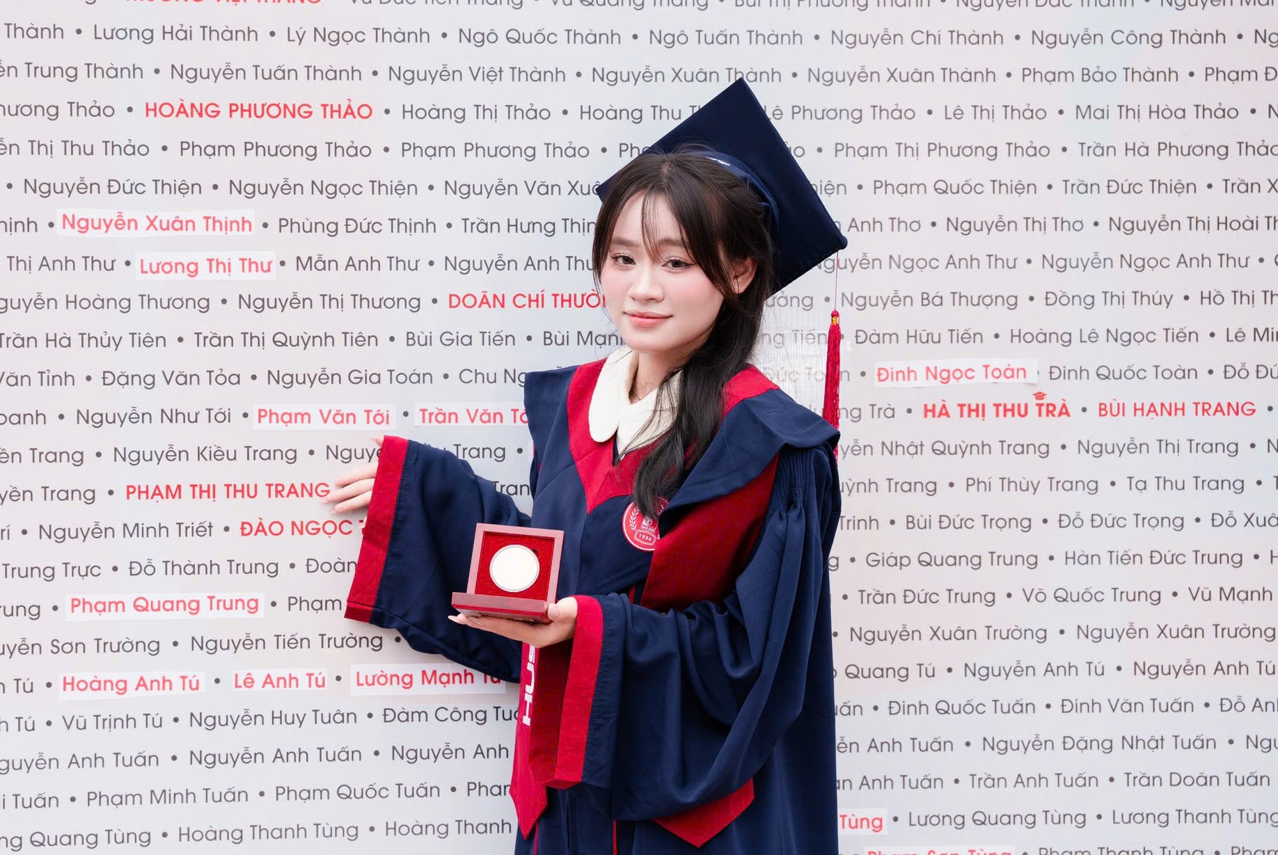 Phạm Thu Trang tốt nghiệp xuất sắc Chương trình tiên tiến Kỹ thuật Hóa Dược CH-E11, Đại học Bách khoa Hà Nội