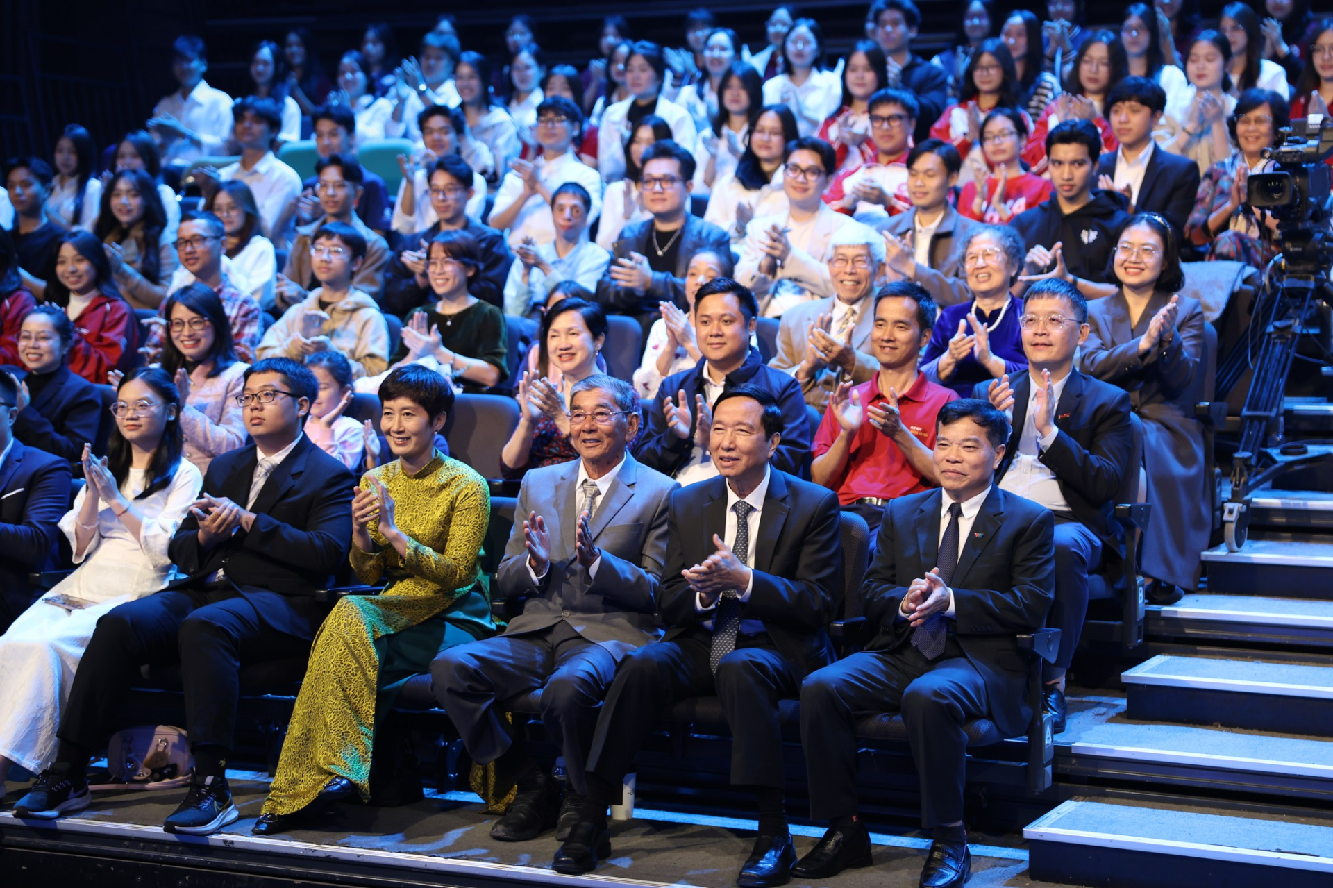  “Khát vọng Hải Đăng” vinh danh PGS.TS Nguyễn Minh Tân