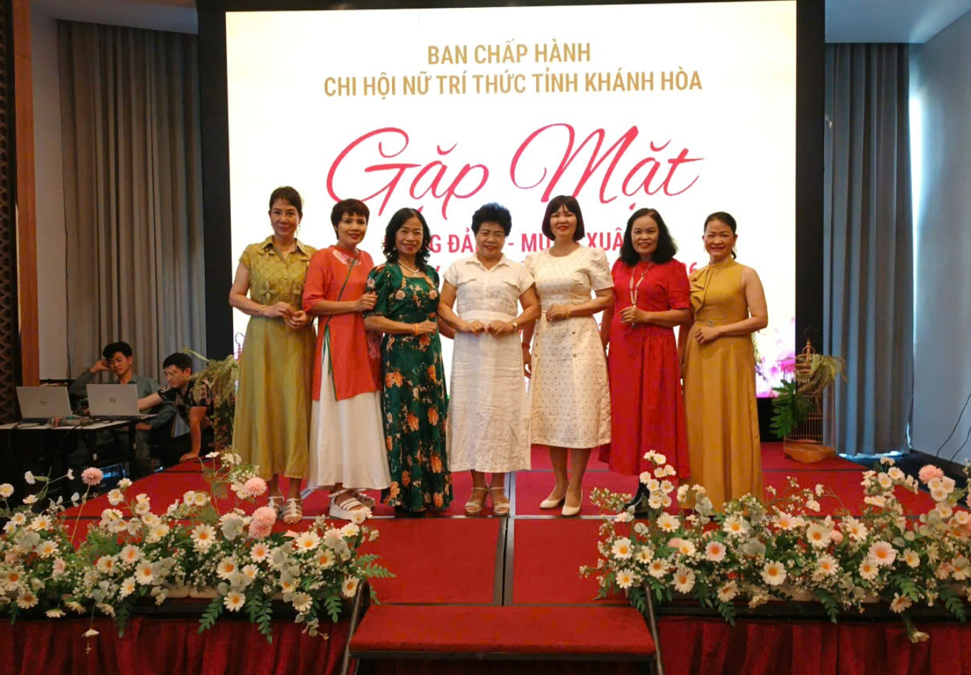 Ban Thường vụ Chi hội