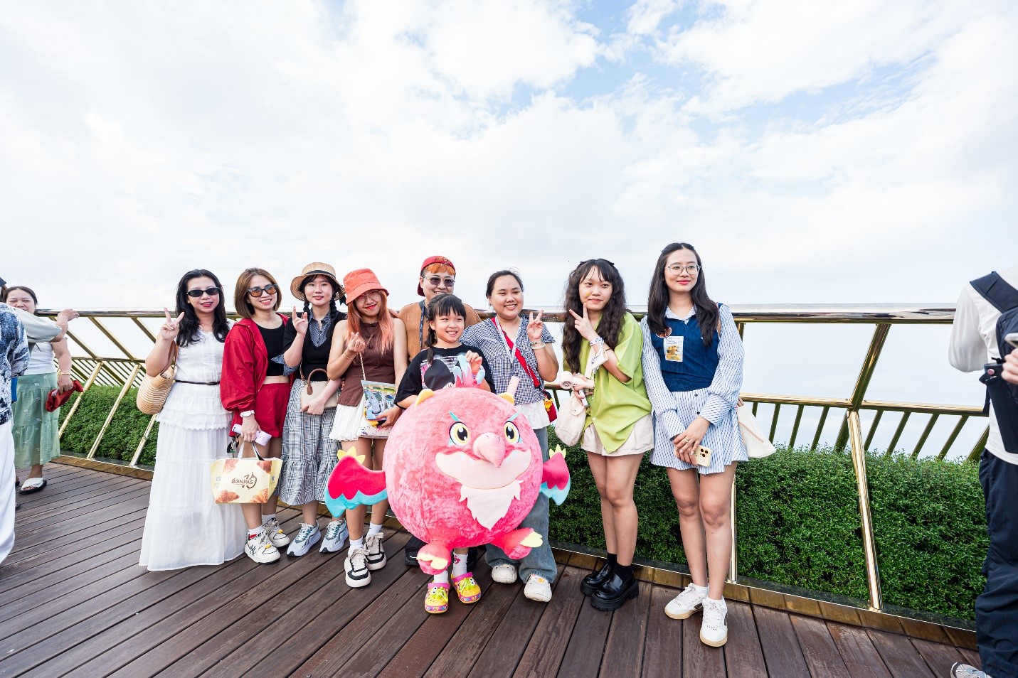 Khách miền Trung – Tây Nguyên đến Ba Na Hills tăng hơn 60%