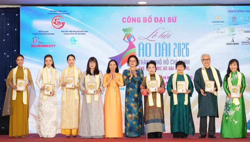 Đại sứ Lễ hội năm 2026 ra mắt người dân và du khách.