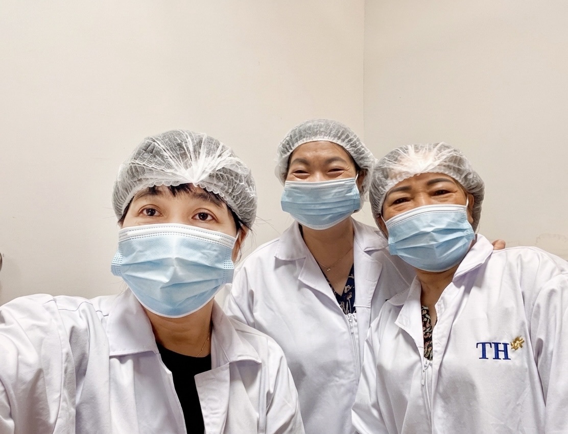 Hội Nữ trí thức Việt Nam thăm Nhà máy Chế biến Thực phẩm sạch TH: Chung tầm nhìn vì dinh dưỡng học đường và thực phẩm sạch cho người Việt