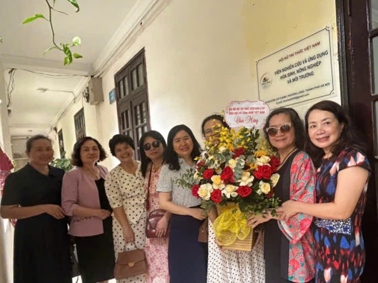 Hội Nữ trí thức Việt Nam ra mắt Viện Nghiên cứu và Ứng dụng Hóa sinh, Nông nghiệp và Môi trường