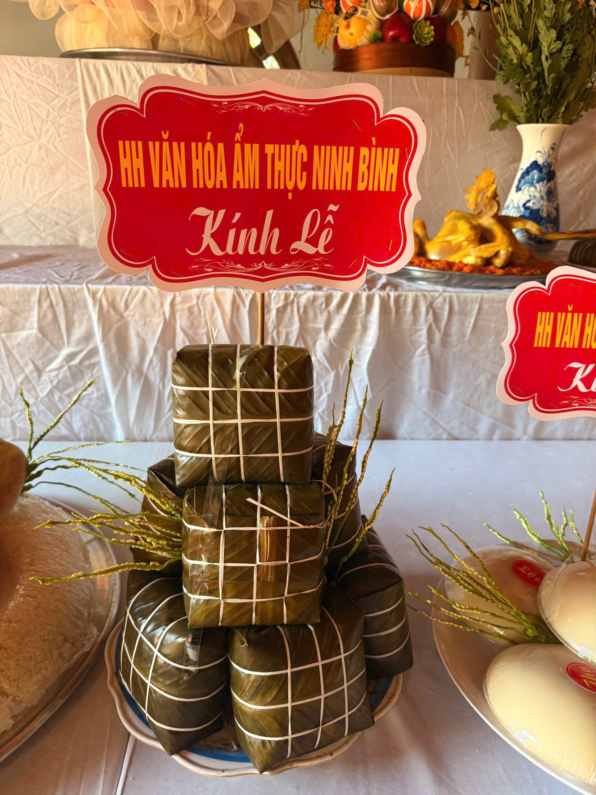Dâng hương tưởng nhớ và tri ân công đức Hoàng tử Lang Liêu