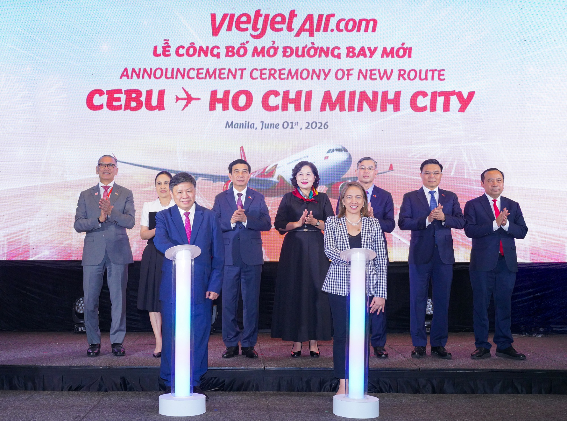  Vietjet công bố đường bay mới TP.HCM - Cebu tại Diễn đàn Doanh nghiệp Việt Nam - Philippines