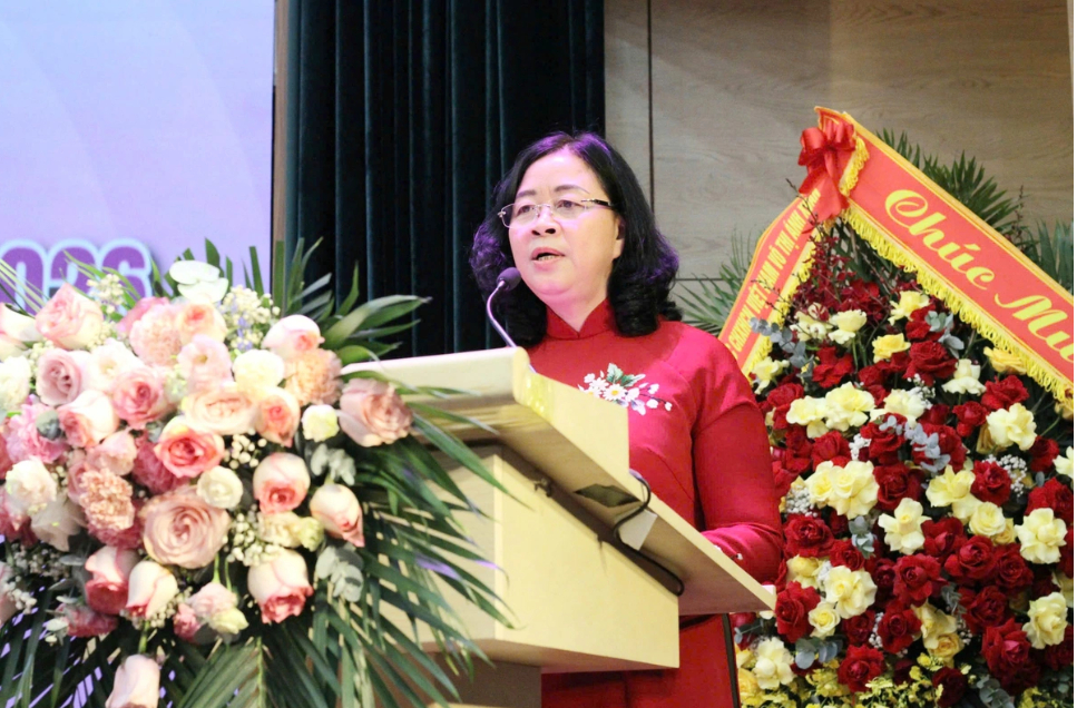 Bà Bùi Thị Minh Hoài, Ủy viên Bộ Chính trị, Bí thư Trung ương Đảng, Bí thư Đảng ủy MTTQ, các đoàn thể Trung ương, Chủ tịch UBTƯ MTTQ Việt Nam, phát biểu chỉ đạo