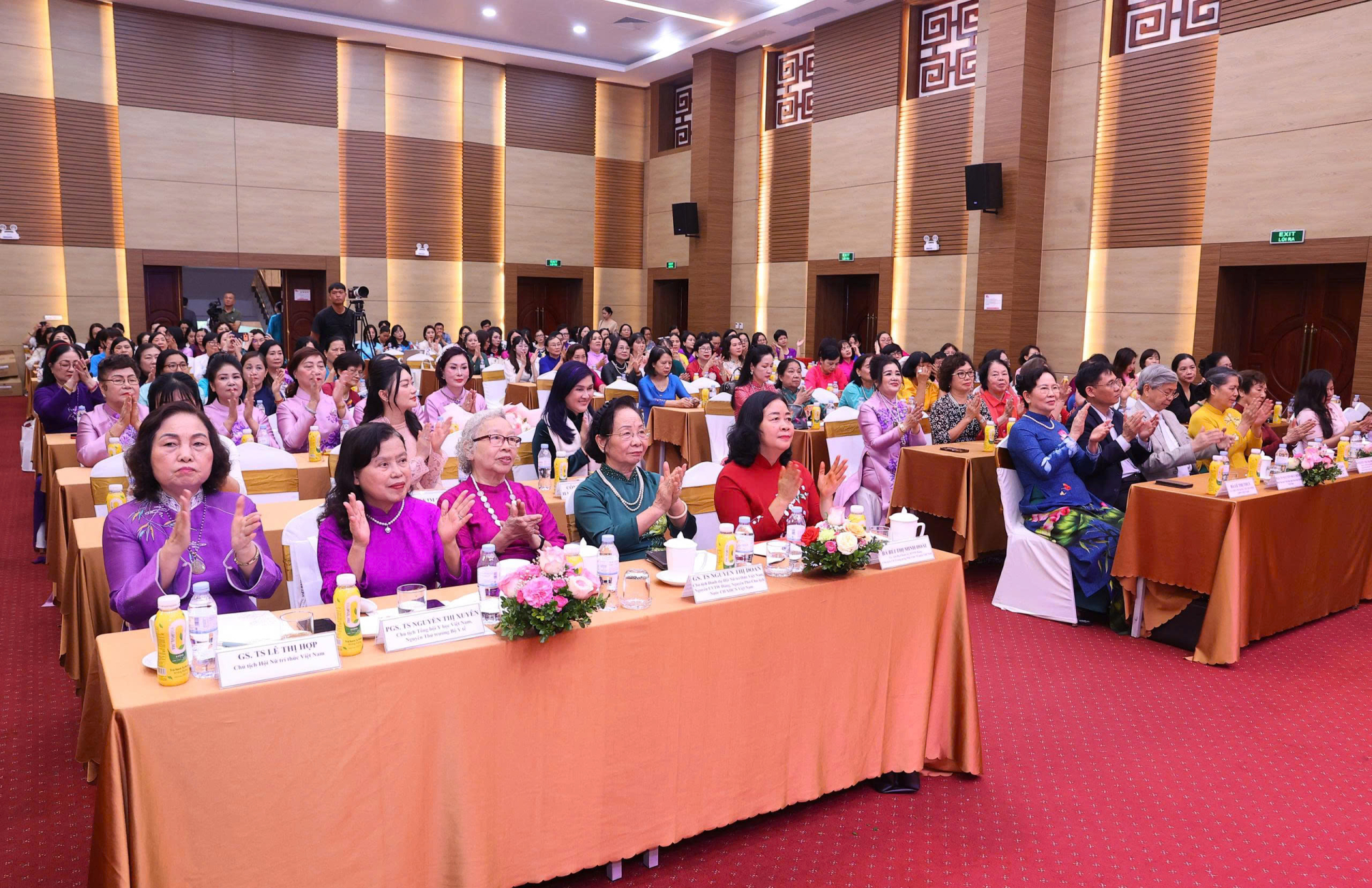 Buổi lễ diễn ra trong bối cảnh đất nước đang bước vào giai đoạn phát triển mới, khi khoa học công nghệ, đổi mới sáng tạo và chuyển đổi số được xác định là những động lực quan trọng của tăng trưởng.