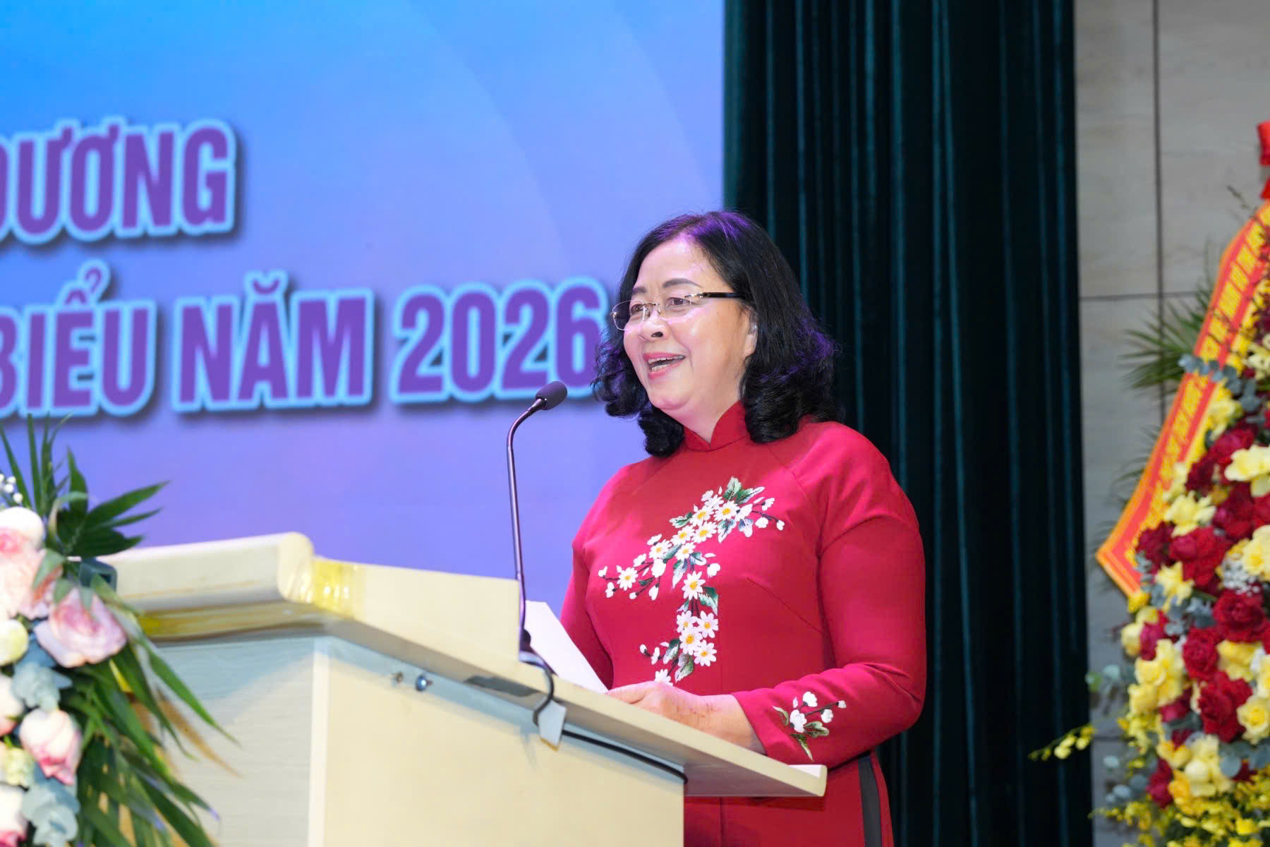Bà Bùi Thị Minh Hoài, Ủy viên Bộ Chính trị, Bí thư Trung ương Đảng, Bí thư Đảng ủy MTTQ, các đoàn thể Trung ương, Chủ tịch UBTƯ MTTQ Việt Nam, phát biểu chỉ đạo tại Lễ Tôn vinh và Biểu dương Nữ trí thức Việt Nam tiêu biểu năm 2026.