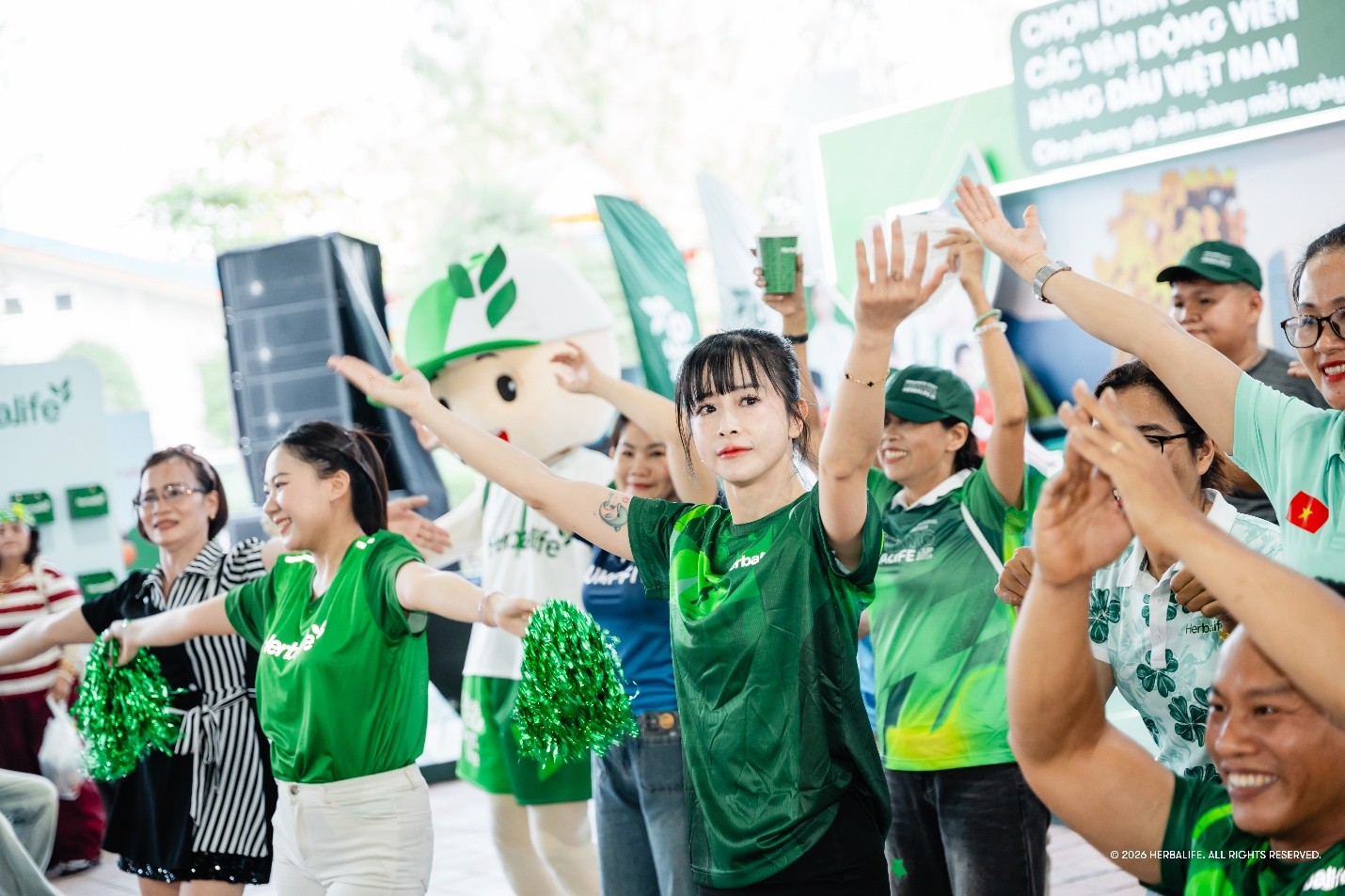 Herbalife Việt Nam khuyến khích lối sống năng động lành mạnh tại VnExpress Đà Nẵng International Marathon Herbalife Cup 2026