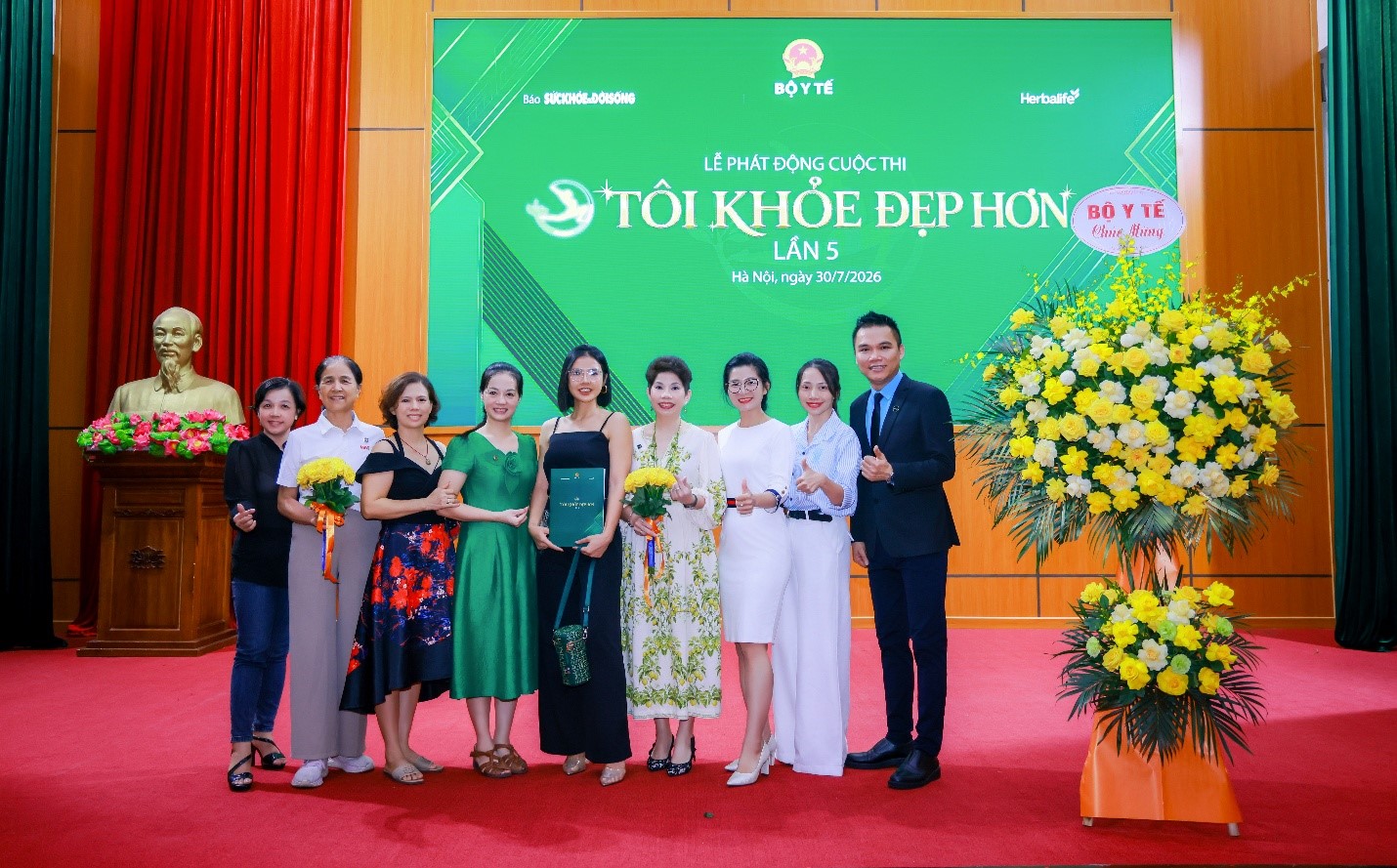 Ông Nguyễn Thành Đạt, Giám Đốc Truyền Thông Cấp Cao Herbalife Việt Nam và VĐV Châu Tuyết Vân,Thành Viên Ban Giám Khảo Tôi Khỏe Đẹp Hơn 2026.