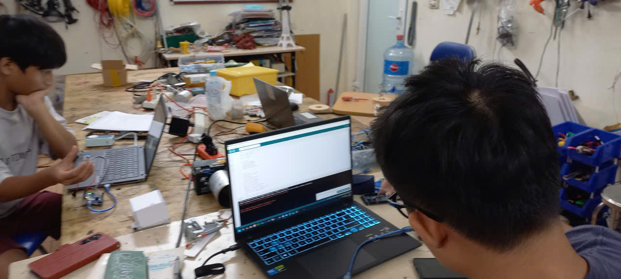 Thắp sáng những giờ học vùng núi từ dự án STEM của học sinh