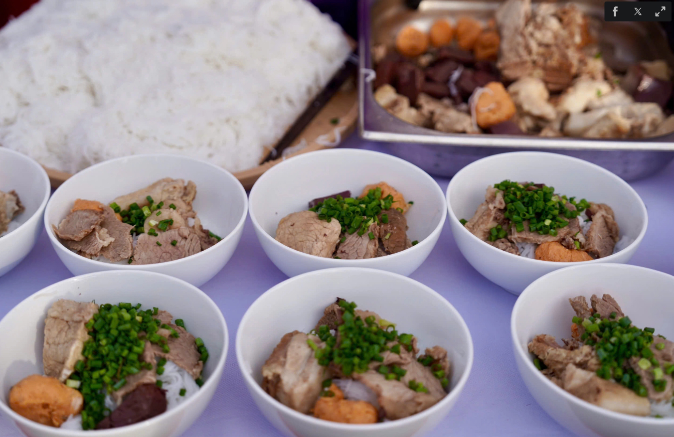 Nghệ nhân ẩm thực Lê Văn Khánh cùng hành trình lan tỏa tri thức từ tô Bún bò Huế