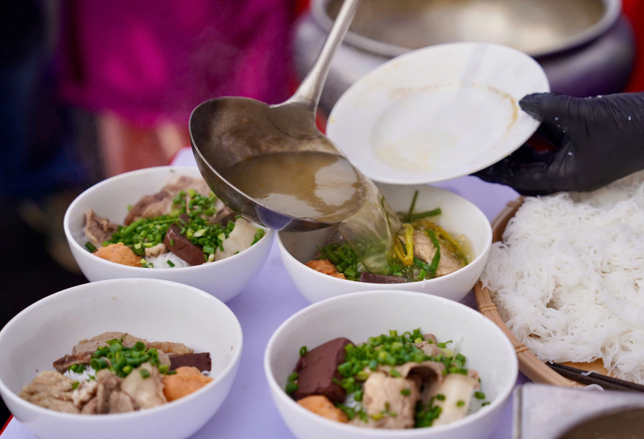 Nghệ nhân ẩm thực Lê Văn Khánh cùng hành trình lan tỏa tri thức từ tô Bún bò Huế