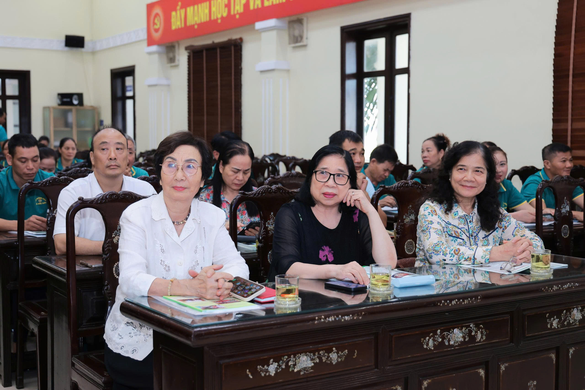 Nữ trí thức Hà Nội đồng hành cùng sự phát triển của Thủ đô