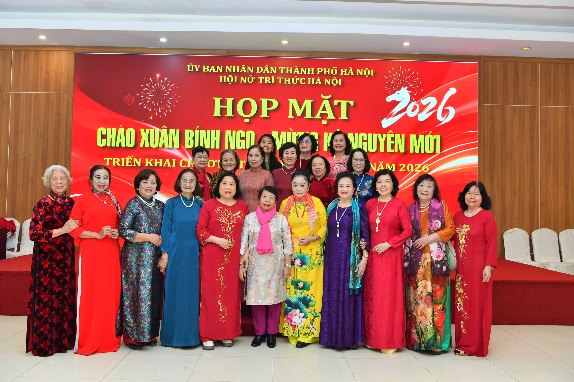 Các hội viên Hội Nữ trí thức Hà Nội