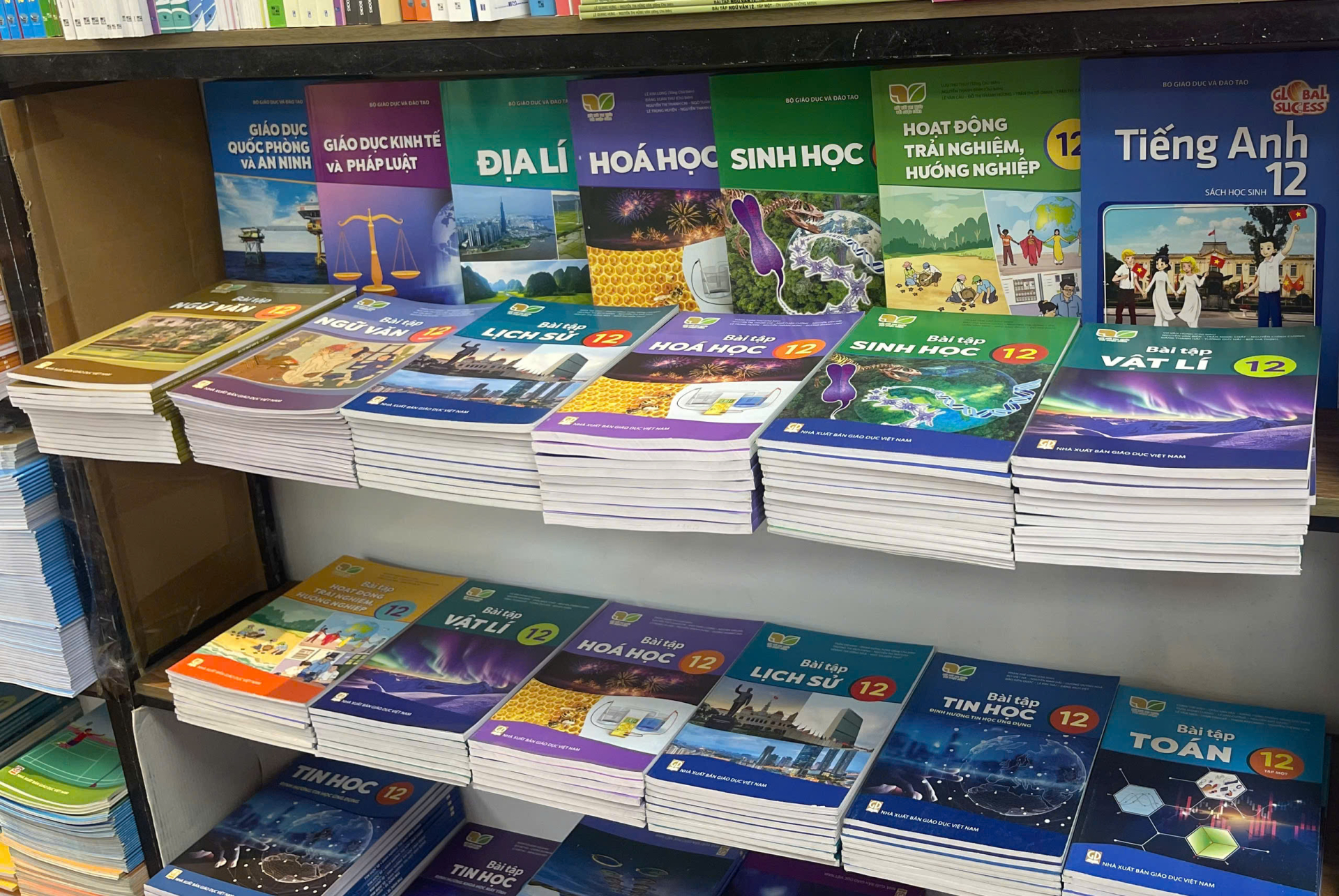 NXBGDVN chủ động nguồn cung, đảm bảo đủ sách giáo khoa cho học sinh trước thềm năm học mới 2026 - 2027