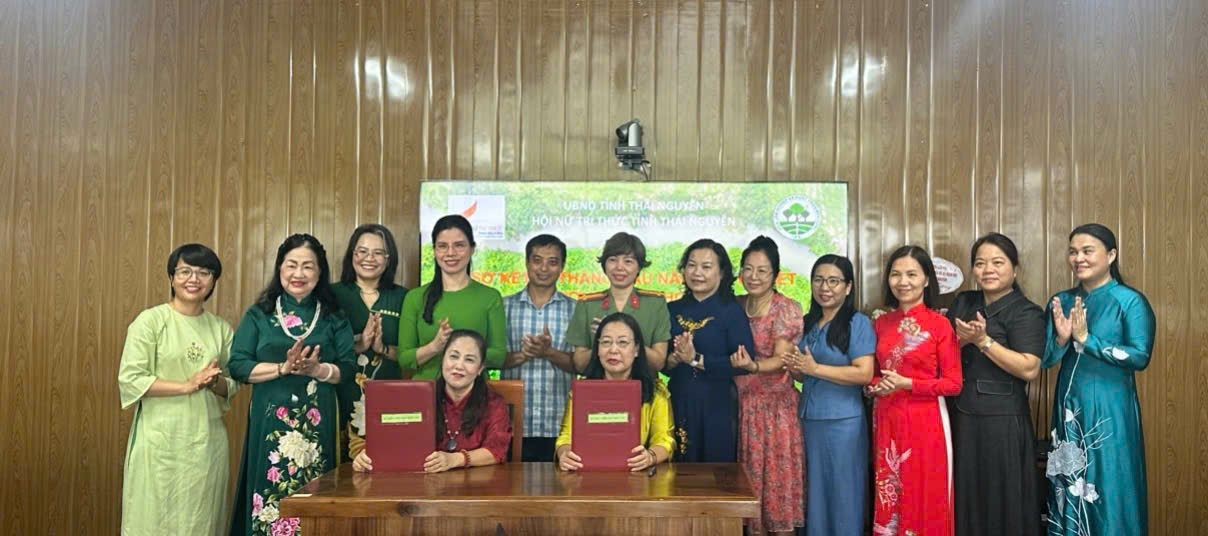Chương trình ký kết hợp tác toàn diện giữa Hội Nữ trí thức tỉnh Thái Nguyên với Viện Lâm nghiệp và phát triển Bền vững- Đại học Nông Lâm - Đại học Thái Nguyên