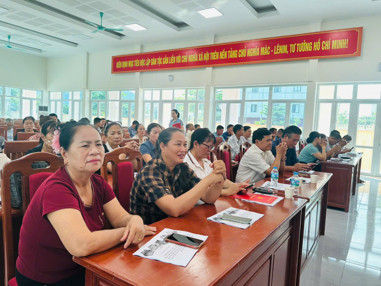 Nữ trí thức Thái Nguyên tập huấn về Bảo vệ môi trường..