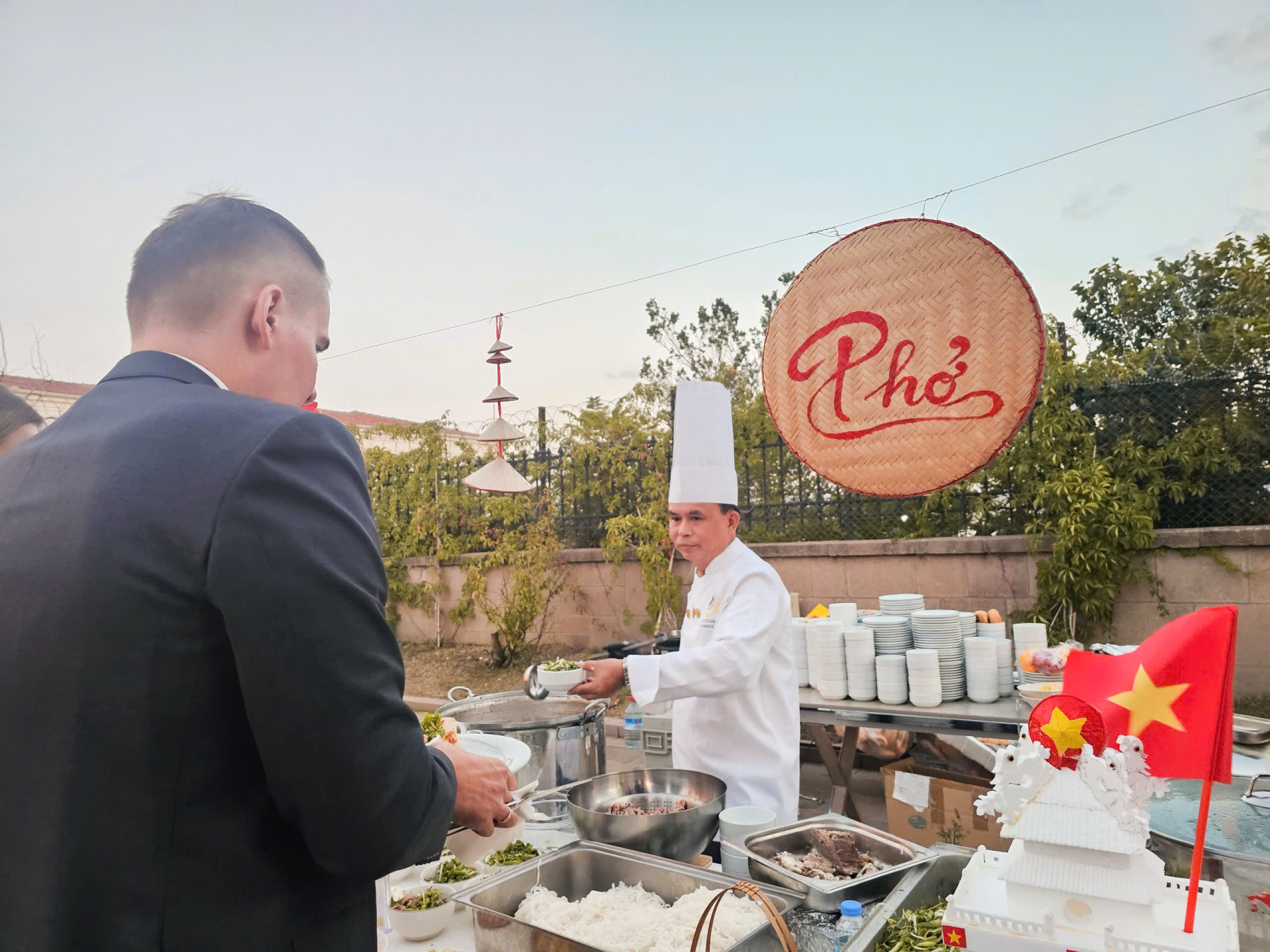 Phở Việt theo chân nghệ nhân Lê Văn Khánh đến Thổ Nhĩ Kỳ