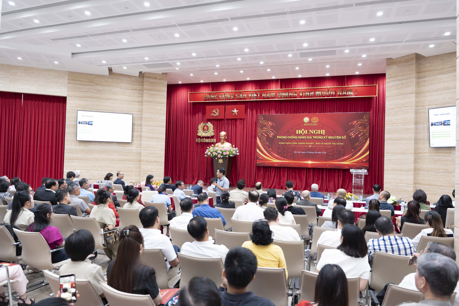 Chống hàng giả trong kỷ nguyên số: Doanh nghiệp cần chủ động nhận diện và bảo vệ thương hiệu