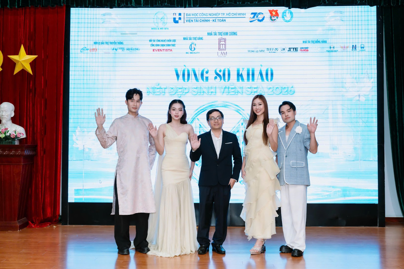 Các thành viên Ban Giám khảo.