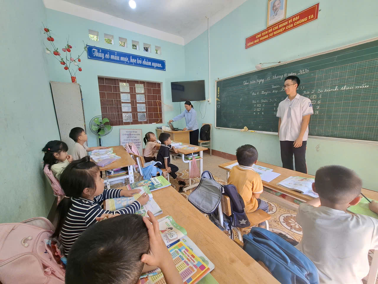 Trần Quang Bách và sáng kiến năng lượng mặt trời vì học sinh vùng cao