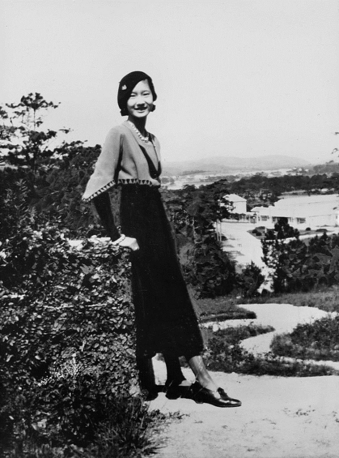 Nam Phương Hoàng hậu tại nhà bố mẹ ở Đà Lạt trong một lần về nước năm 1925.
