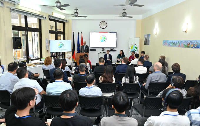 Buổi tọa đàm “Giảm phát thải carbon trong ngành thép: Thách thức và cơ hội cho Việt Nam” đã thu hút đông đảo các chuyên gia Việt Nam và quốc tế tham dự.