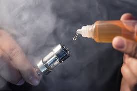 Mỹ:  Hơn 1000 ca mắc bệnh phổi, 18 người tử vong vì thuốc lá điện tử
