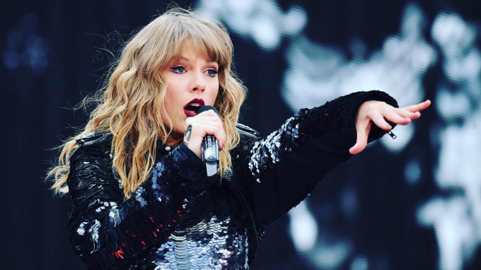   Taylor Swift,  giọng ca từng nhận 23 giải ở Billboard Music Awards và 10 giải Grammy.