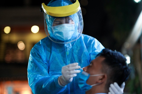 Thủ tướng Phạm Minh Chính: Địa phương để xảy ra lây nhiễm covid- 19 trong cộng đồng sẽ bị xử lý trách nhiệm