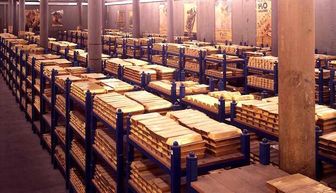 Lượng dự trữ vàng của Nga cứ tiếp tục giảm dần cho tới khi gần như trống rỗng.