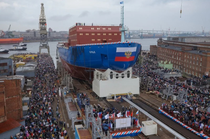 Lễ hạ thủy tàu phá băng chạy bằng năng lượng hạt nhân Ural vào tháng 5 /2019. Ảnh: Rosatom