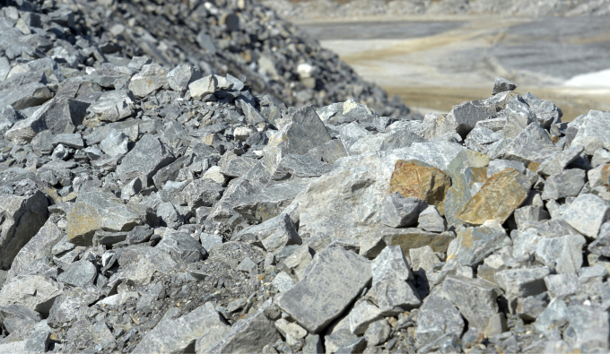 Chuỗi cung ứng lithium có một số nhược điểm đối với môi trường vì nó đòi hỏi một lượng lớn nước và năng lượng, đồng thời thải ra các chất ô nhiễm kim loại nặng. Ảnh: Shutterstock Images