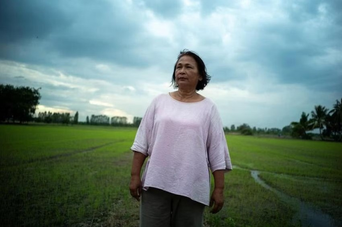 Bà Sripai đang kỳ vọng vào giá gạo ở mùa vụ mới. Ảnh: Reuters