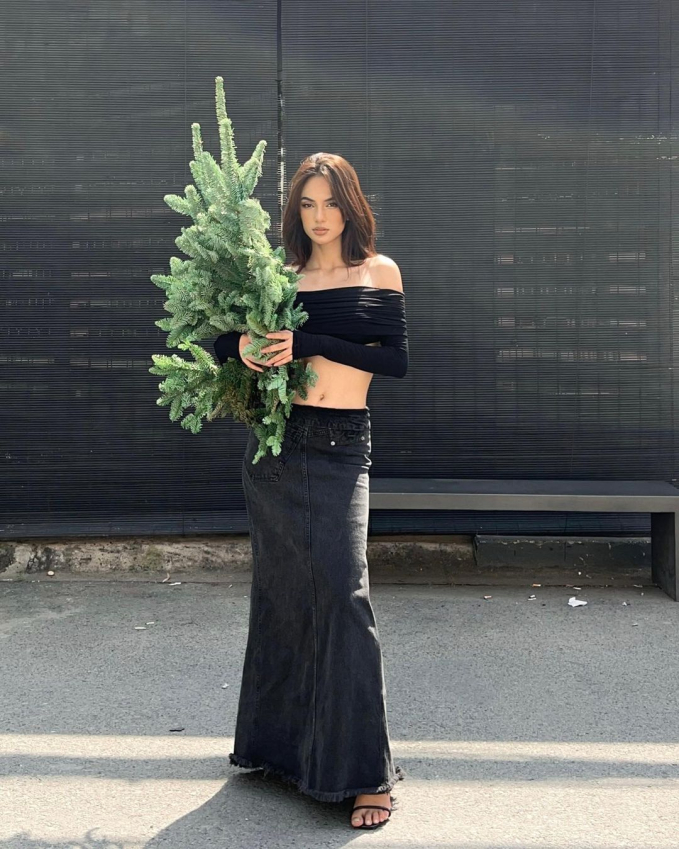 Emma Lê “bông hồng lai” thi Miss Universe Vietnam 2023: Ấn tượng từ nhan sắc đến học vấn, công khai tình yêu đẹp  