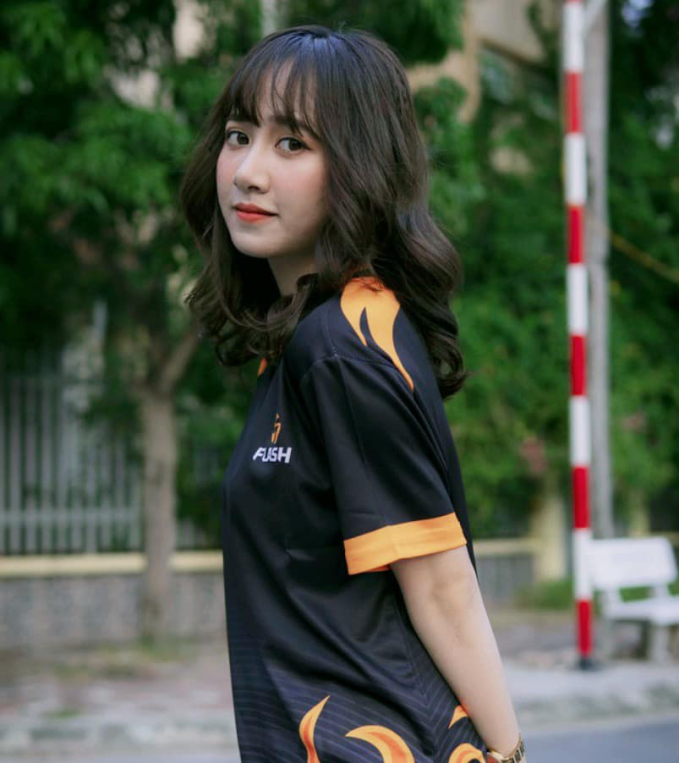 Nữ streamer/ cựu HLV Team Flash - Hằng Đàm
