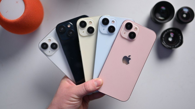   Mô hình iPhone 15 với 5 màu. (Ảnh: Apple Insider)  
