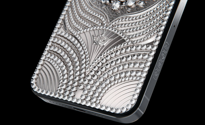 Xuất hiện phiên bản iPhone 15 Pro Max đắt nhất thế giới, được đính full kim cương, giá hơn 13 tỷ