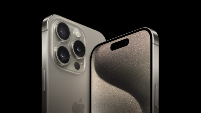   iPhone 15 Pro có nhiều nâng cấp mạnh mẽ: khung titan, camera tele, chip A17 Pro…  