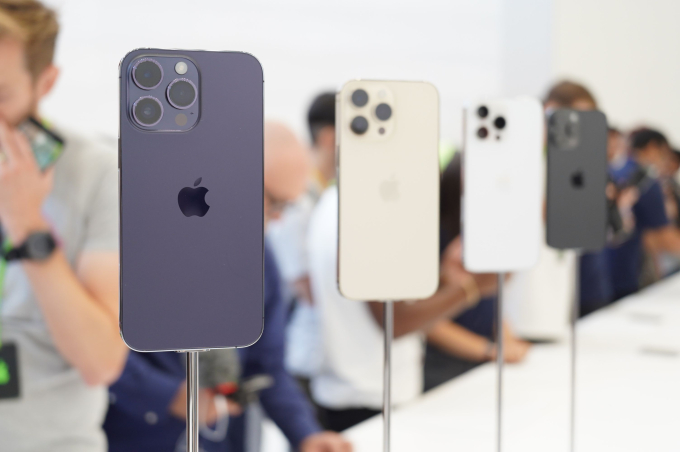 Nhìn lại tất cả thế hệ iPhone: Apple đã thay đổi qua từng năm như thế nào?