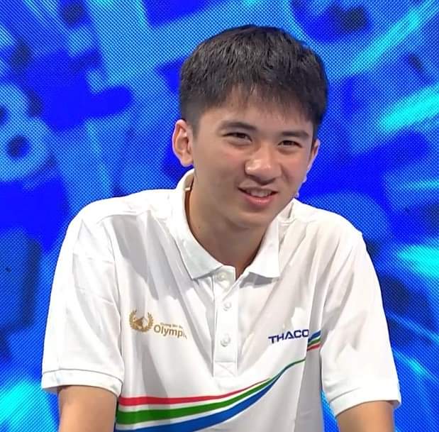 Vinh Khánh từng là thí sinh về Nhì trong vòng thi tháng của Đường Lên Đỉnh Olympia