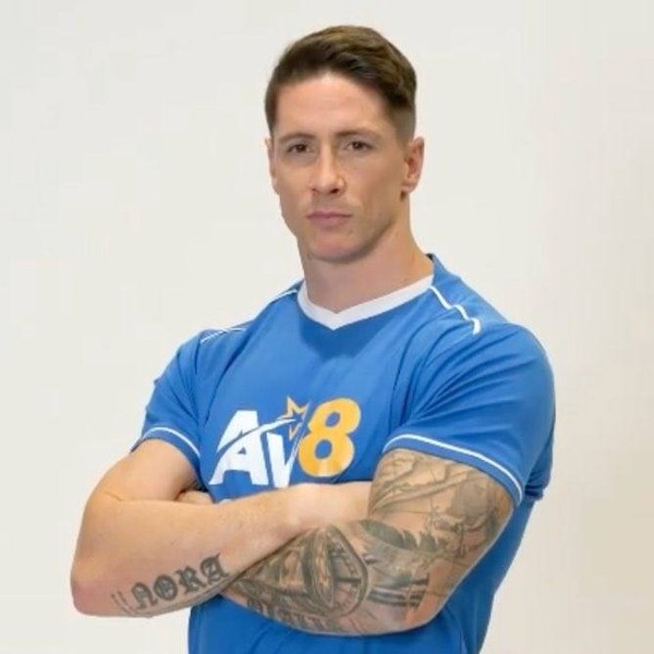 Vẻ ngoài cơ bắp hiện tại của Fernando Torres