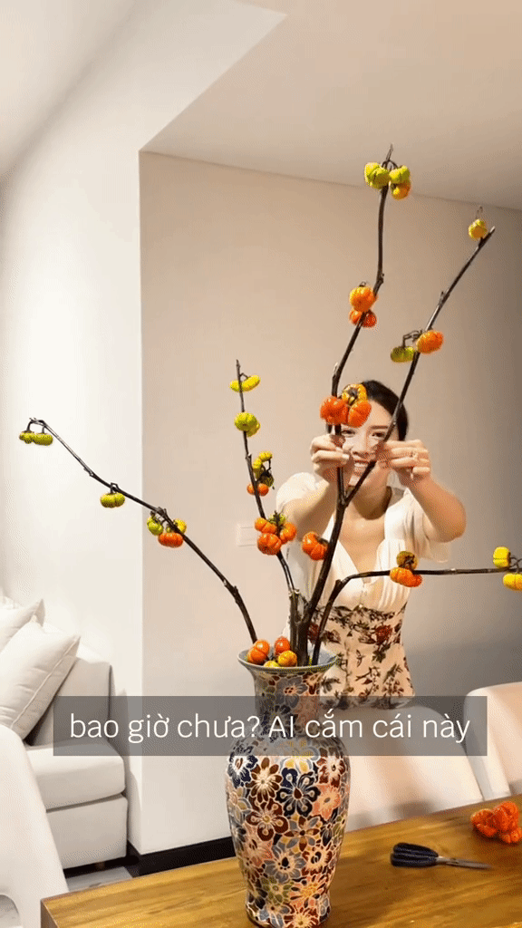               Sở thích ''khó bỏ'' của Thanh Thanh Huyền chính là cắm hoa.        