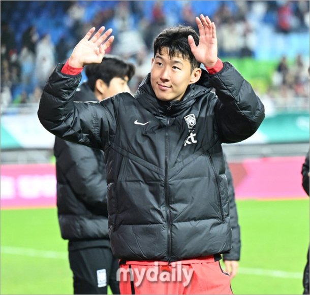 Trong chia sẻ mới nhất của mình, Son Heung-min chỉ nhắc đến bóng đá