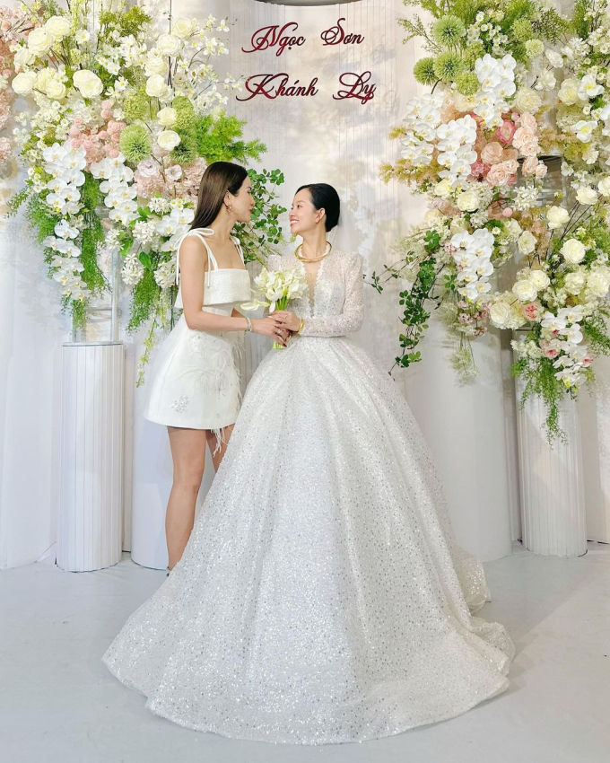 Diệp Lâm Anh xúc động khi chia sẻ hình ảnh Ly Kute cưới, netizen nhắn nhủ: 