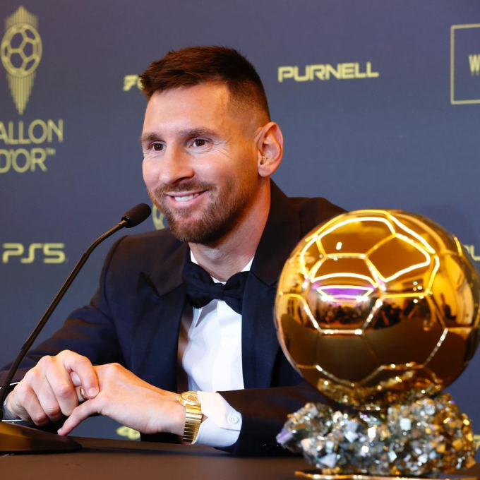Messi là cầu thủ đầu tiên trong lịch sử sở hữu 8 danh hiệu Quả bóng vàng