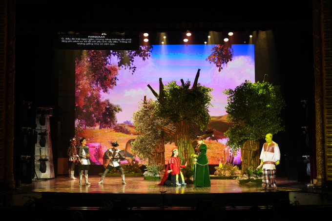 Vở nhạc kịch cực hot lần đầu được công diễn ở Việt Nam: Hoành tráng, mãn nhãn chẳng khác gì sân khấu quốc tế!