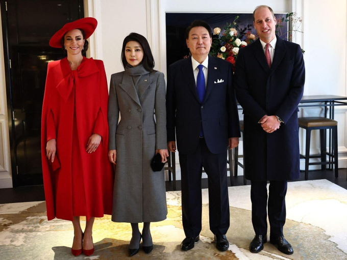 Khung hình Đệ nhất Phu nhân Hàn Quốc và Vương phi Kate nhận được nhiều sự chú ý của công chúng